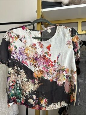 Floral Short Sleeve Blouse in Black, White & Multicolor